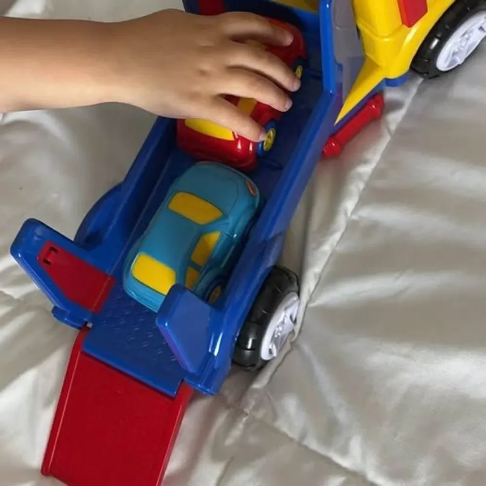 Toy Car Carrier Truck with 2 Cars